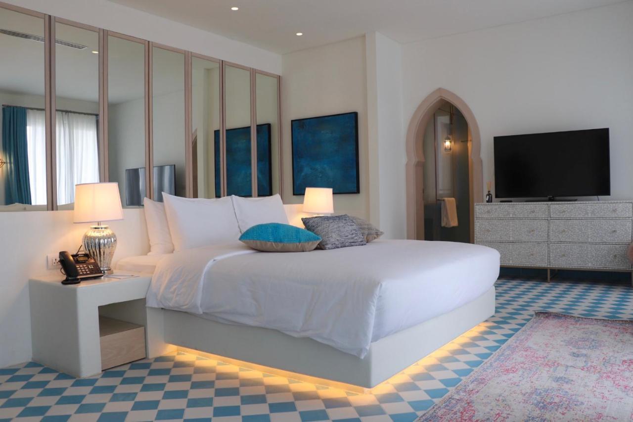 Cloud 7 Residences Ayla Aqaba Exterior foto Deluxe Room