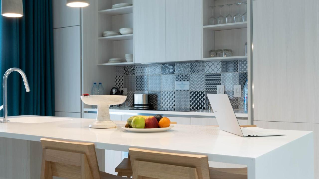 Cloud 7 Residences Ayla Aqaba Exterior foto A modern kitchen